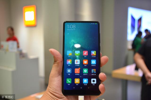 孩子喜欢玩“手机”，不爱学习，如何正确去引导？