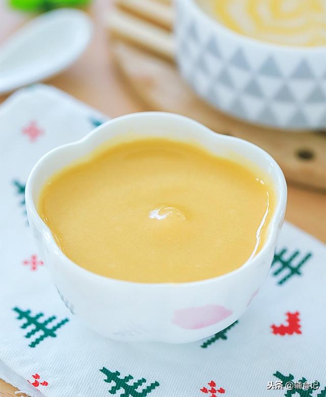 软糯的芋头搭配甜甜的南瓜，喝一口，又香甜细腻，宝宝爱死了！