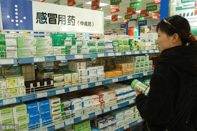 小宝宝感冒，不建议使用感冒药，为什么？原因有4个……