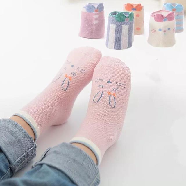 呵护宝宝小脚第二篇：宝宝的袜子要选对！