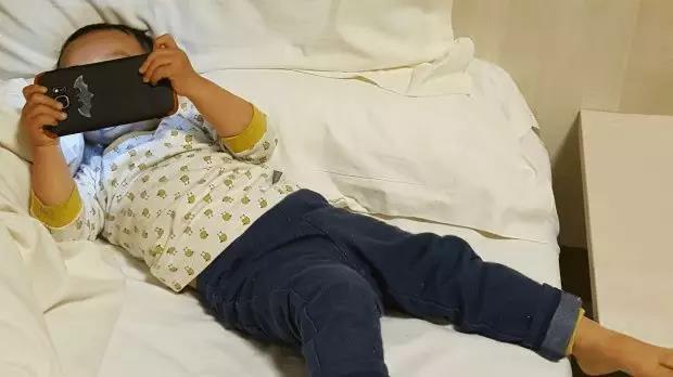 亚洲人相对欧美人更容易近视，宝妈们宝宝近视问题值得重视！