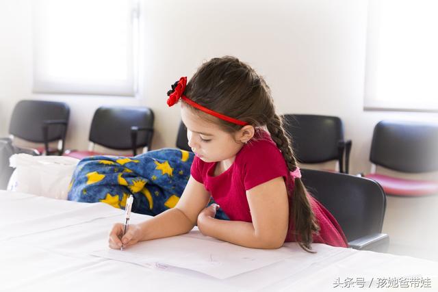 父母千万别做这四种事，教出熊孩子就晚了