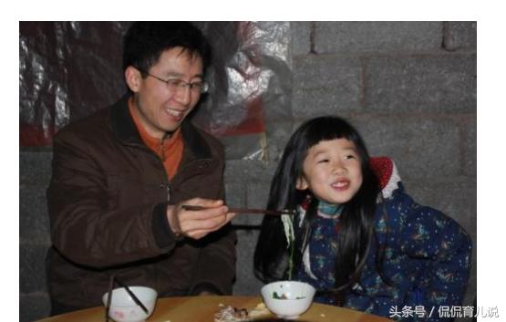 为啥说生女儿才是大势所趋？宝妈：养儿防老的时代早就过去了！