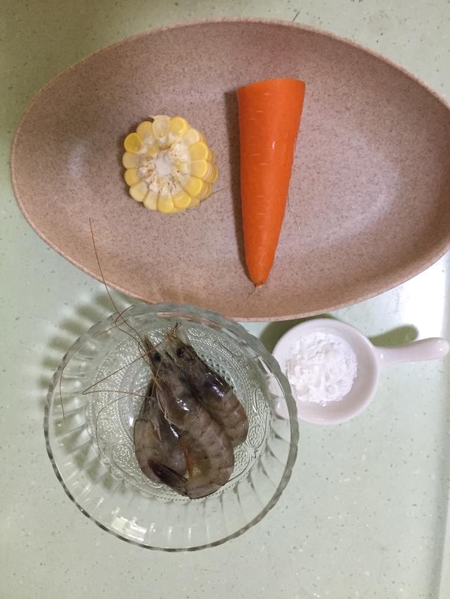 宝宝辅食-鲜虾玉米胡萝卜香肠，宝宝一口一口接着吃！