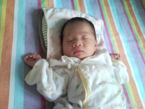 孩子湿疹总反复，涂药不见好，儿科医生：方法不对，一切徒劳
