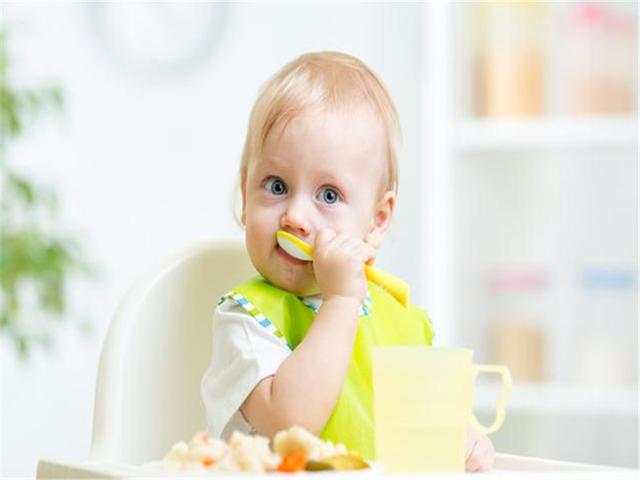 宝宝突然便血不要怕，可能是这三种原因造成的！