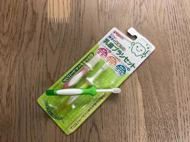 再不用正确方式给宝宝刷牙，小心严重龋齿