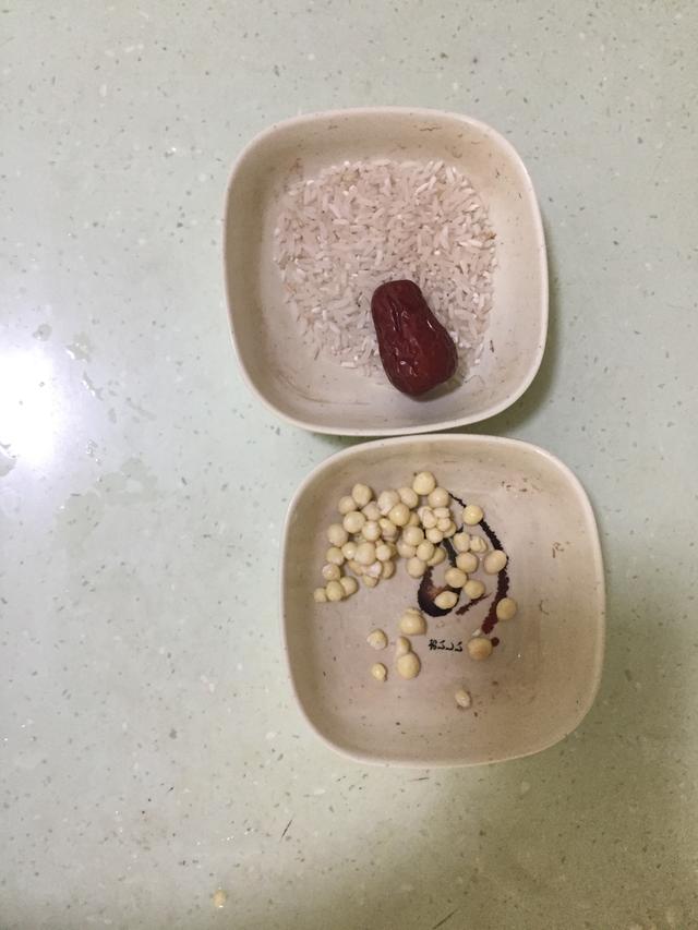 宝宝辅食-宝宝腹泻就只吃白粥？加上它既能止泻又营养