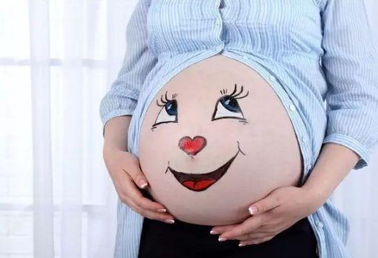 有胎宝宝的胎动只在左边动的吗？正常吗？看看网友宝妈们怎么说