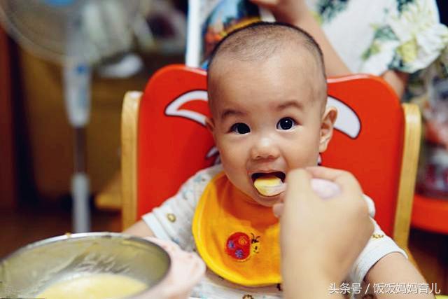 10个月宝宝辅食，食材不同口味不同，宝宝爱吃妈妈省心