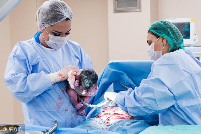 宝宝发出这些“讯息”说明脐带绕颈，孕妈们需这样做