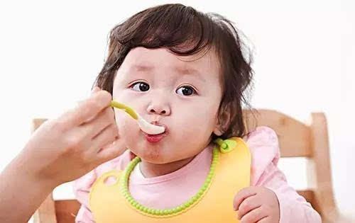 孩子再想吃这些东西家长也不能给，否则后悔的是你自己
