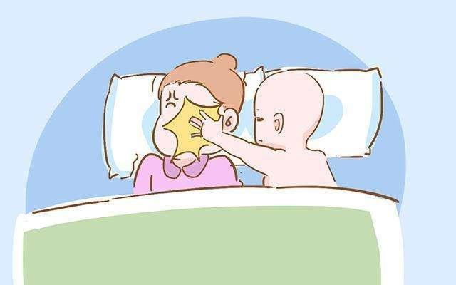 这些小动作其实都是宝宝在说爱你，但你的举动却伤了宝宝的心