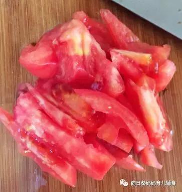 宝宝辅食-牛肉这样吃一点都不腥，酸甜可口宝宝胃口大开！