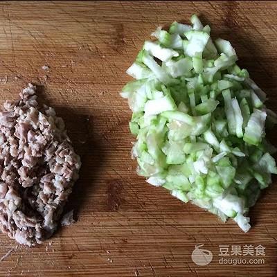拆骨肉丝瓜甜饼的做法