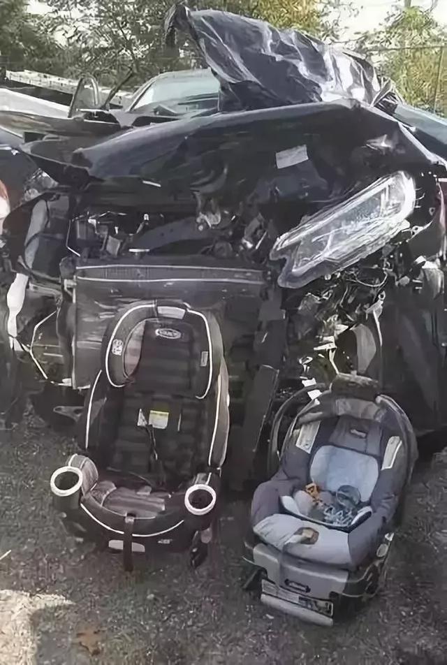 宝宝坐车抱着就很安全了？安全座椅才是孩子的“保命锁”