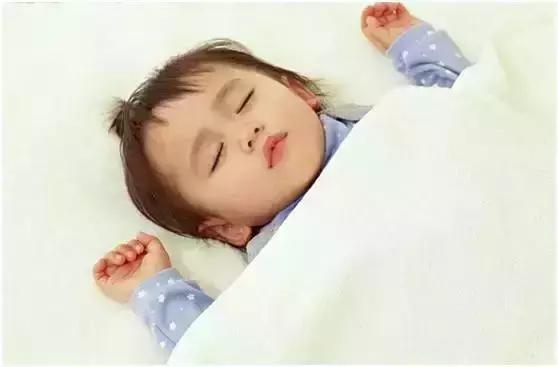 哄睡宝宝的3大禁忌