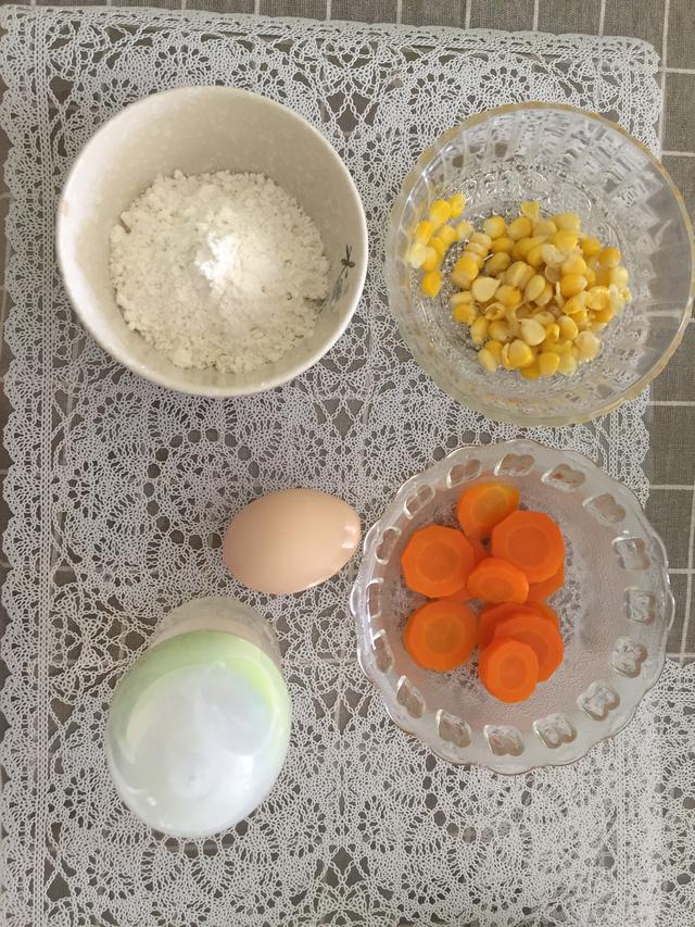 宝宝辅食-胡萝卜和玉米煮汤吃腻了？试试做个小零食吧！