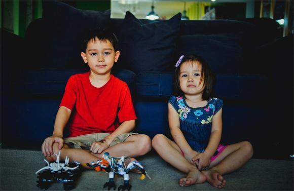 有一儿一女，钱该给他俩平分吗？网友：这选择扎心了