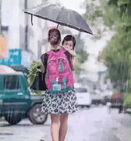 儿子：将来我要做妈妈那样的男子汉，让无数妈妈笑着笑着就流泪了