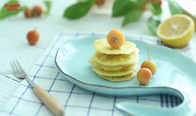 辅食没食欲、宝宝不爱吃？试试这款鲜虾小饼，瞬间俘获宝宝的味蕾