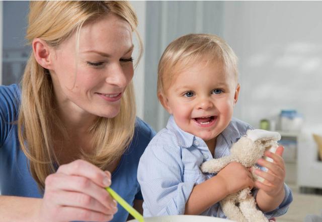 给6个月宝宝添加辅食时，宝妈注意这几点，让宝宝爱上蔬菜不挑食