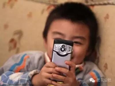 教你几招秘籍，有效解决孩子玩手机、看电视的问题！