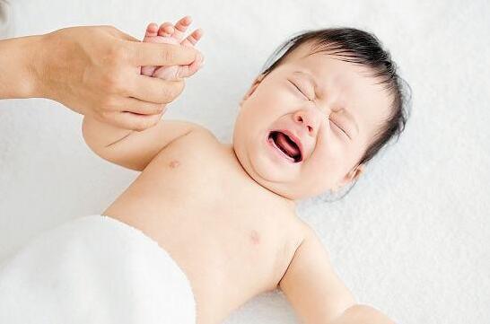 孩子脸上“一白一黄”，可能消化不良！坚持吃“它”，给肠胃洗澡