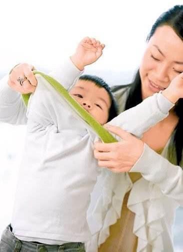 秋季孩子疾病多发，竟只因家长做了同一件事？很多家长都忽略了！