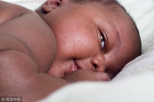 容易造成宝宝生病的吃手习惯，靠这六点来戒掉