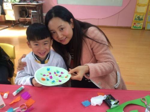 给孩子开家长会，家长千万不要穿这样的衣服