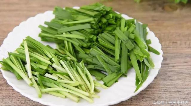用它炒韭菜是“天生一对”，营养翻倍，鲜上加鲜
