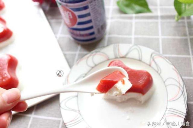 孩子喜欢吃果冻，自己做无添加最健康，补钙补铁孩子长得快