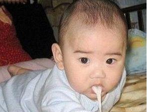 哺乳期里，新生儿做出三个动作说明“肠胃”发育迟缓，要注意护理