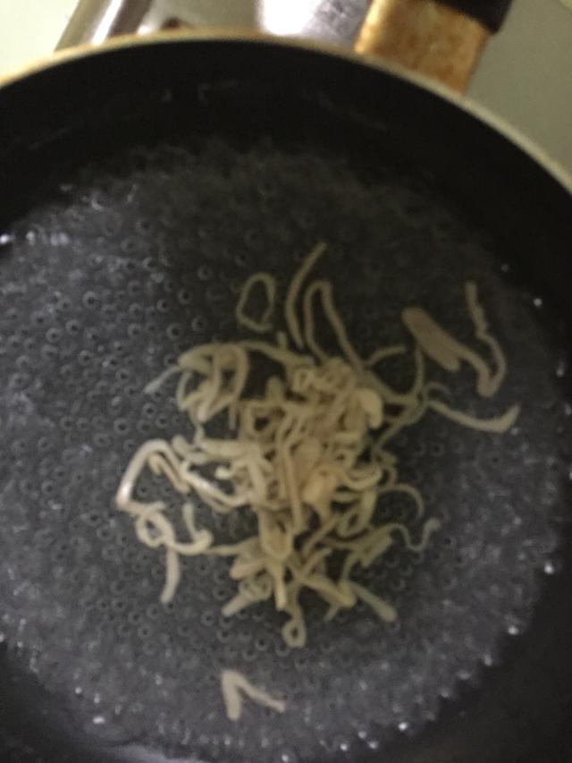 宝宝辅食——宝宝不爱吃面条？试试这个做法吧