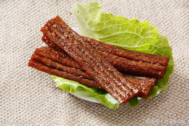怀孕后，这4种“禁忌零食”，孕妈一口都吃不了？或许一直想错了