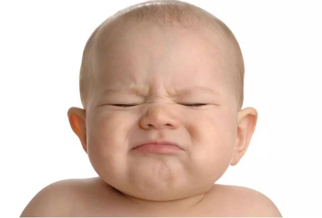 秋季来临，宝宝食欲减退，不是因为生病了，而是这个原因导致的