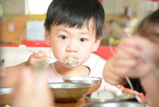 十个孩子九个脾胃虚，多因家长做了这3件事，很多宝妈已中招！