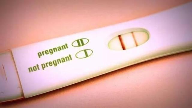 怀孕1个月胎儿和孕妇的变化有哪些？疾病重点：排查是不是宫外孕