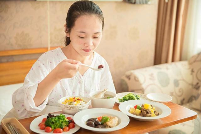 都说夏天坐月子最辛苦，其实这个月份才是