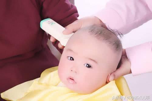 奇葩逻辑：孩子头发没长好？奶奶抱怨儿媳没给孩子剃“满月头”