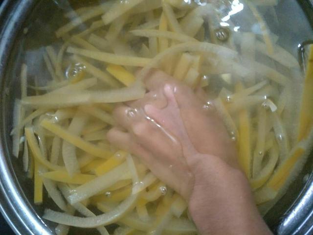 入冬孩子咳不停，用“这果皮”做成糖，2分钟见效，止咳效果好