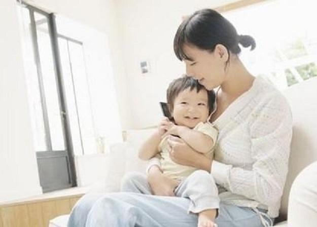 怎样能看出你家宝宝天生很聪明？这四个表现占两条，说明底子很好