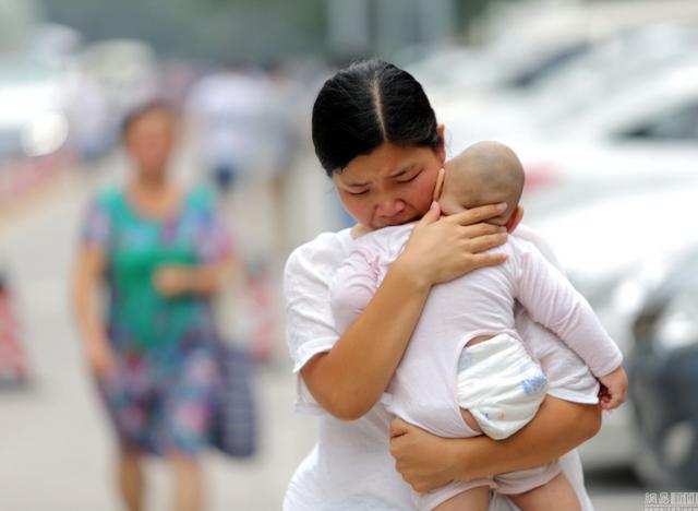 给想生儿子的夫妻提个醒：四种病“传男不传女”，快看看你有没有