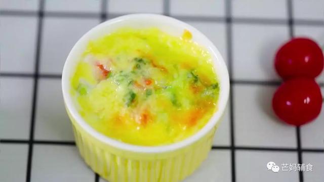 「面条鸡蛋杯」新奇的面条吃法，一口浓郁奶香宝宝吃得超满足