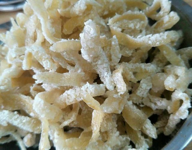 入冬孩子咳不停，用“这果皮”做成糖，2分钟见效，止咳效果好