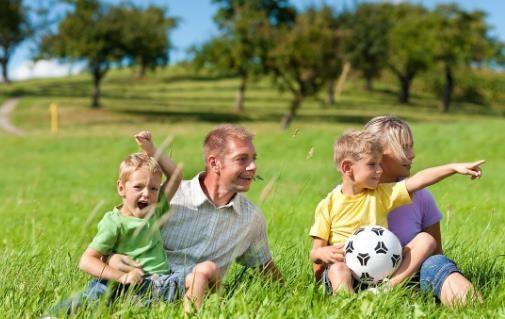 家里有男孩时，爸爸妈妈尽量不要说这3句话