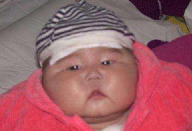 8个月大的宝宝还不会翻身,送去检查后,医生的话,让宝妈无语