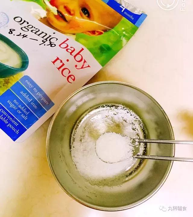宝宝第一口辅食该吃什高铁米粉！可是关于米粉那点事你get了多少