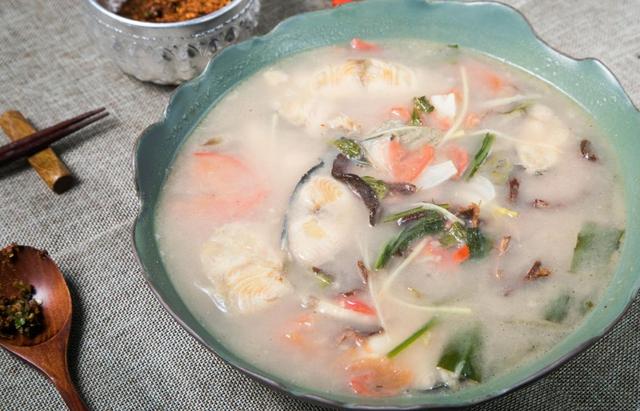 中小学生最该吃的10种补脑食物，提神、增智、抗疲劳！附食谱